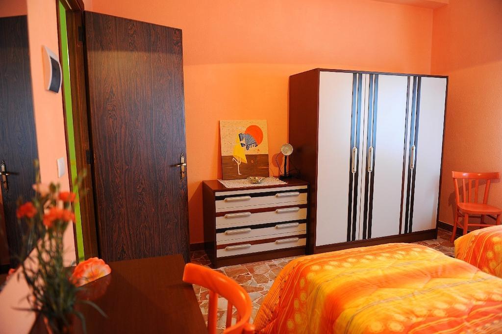 B&B Antoclo Di Concas Angela Margherita Villacidro Esterno foto